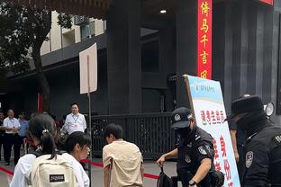 科尔谈调整阵容和轮换：必须考虑一切因素 改变往往带来转机